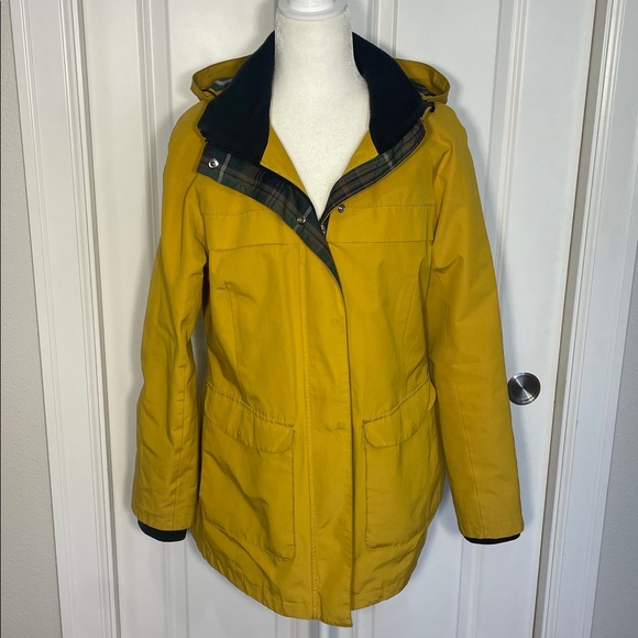 Pendleton Rain Jacket Medium Mustard Yellow Waterproof Hidden Hood Zip Up - Picture 3 of 16